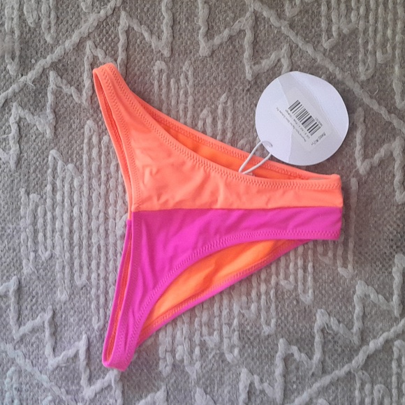 Princess polly Bathingsuit  bottoms size 0 - Picture 7 of 7